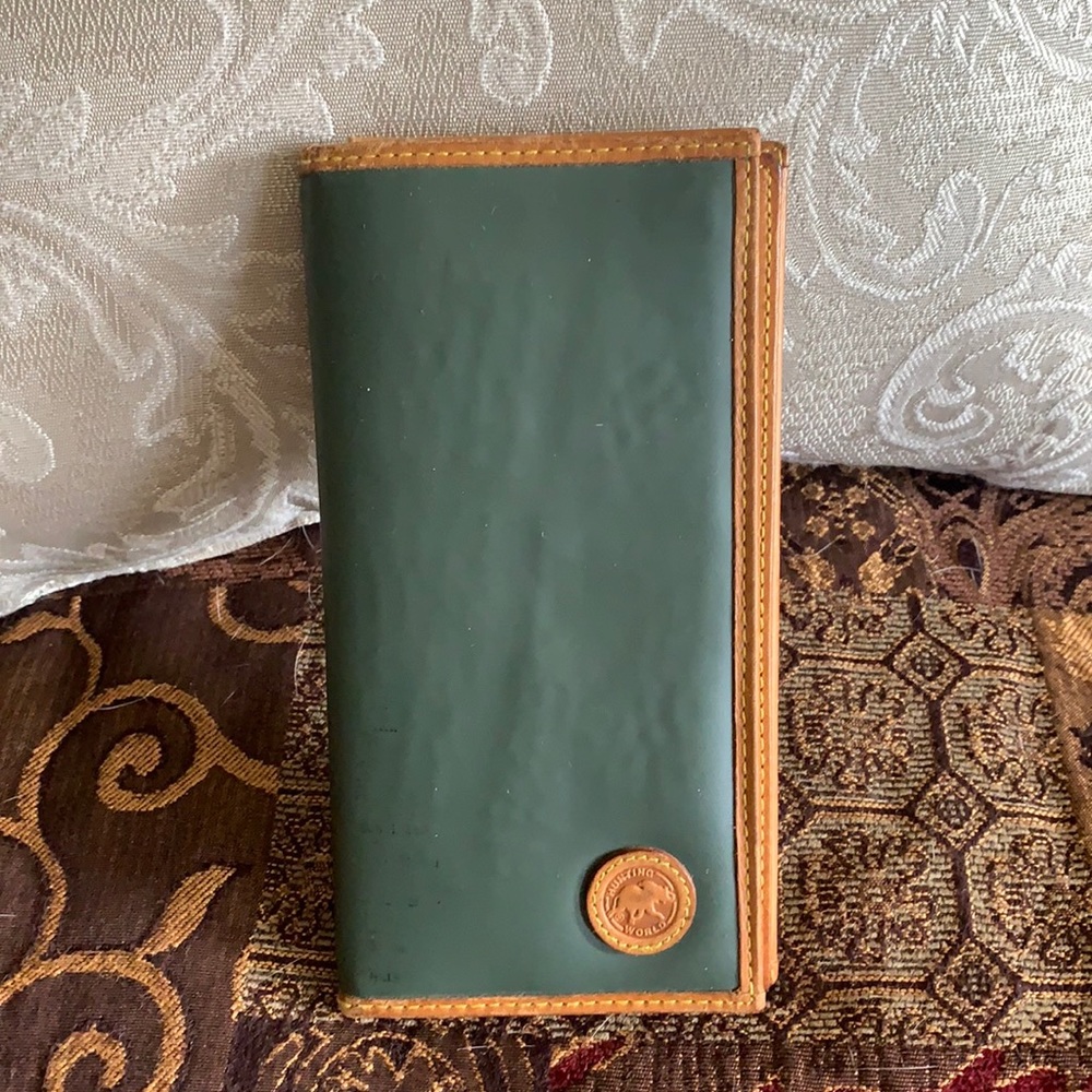 Authentic Hunting World long wallet